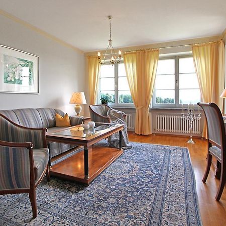 Gaestehaus Schloss Kronburg ภายนอก รูปภาพ
